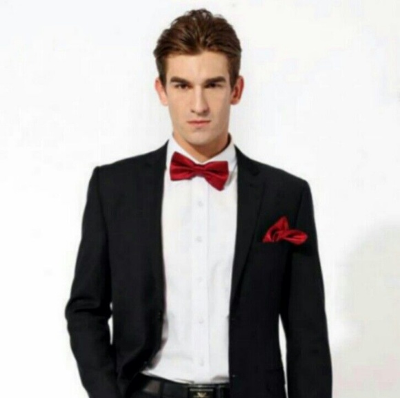 Red Satin bow tie - Picture 1 of 6